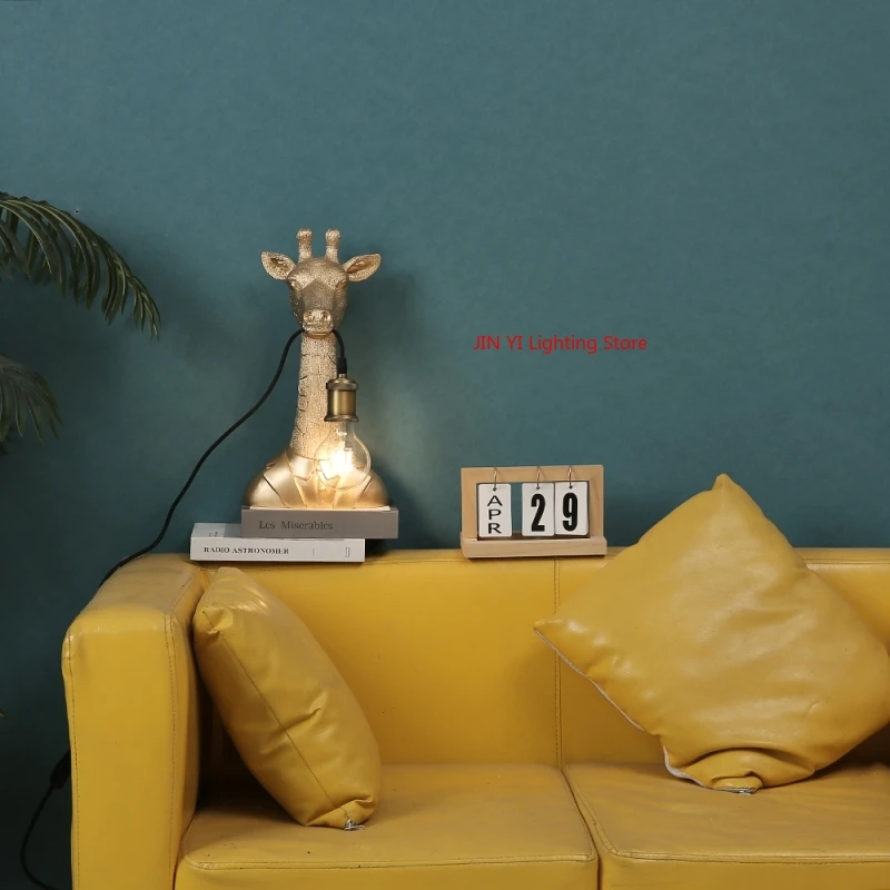 Golden Hot Sales Resin Giraffe - đánh giá và giá Decor Lighting Sales