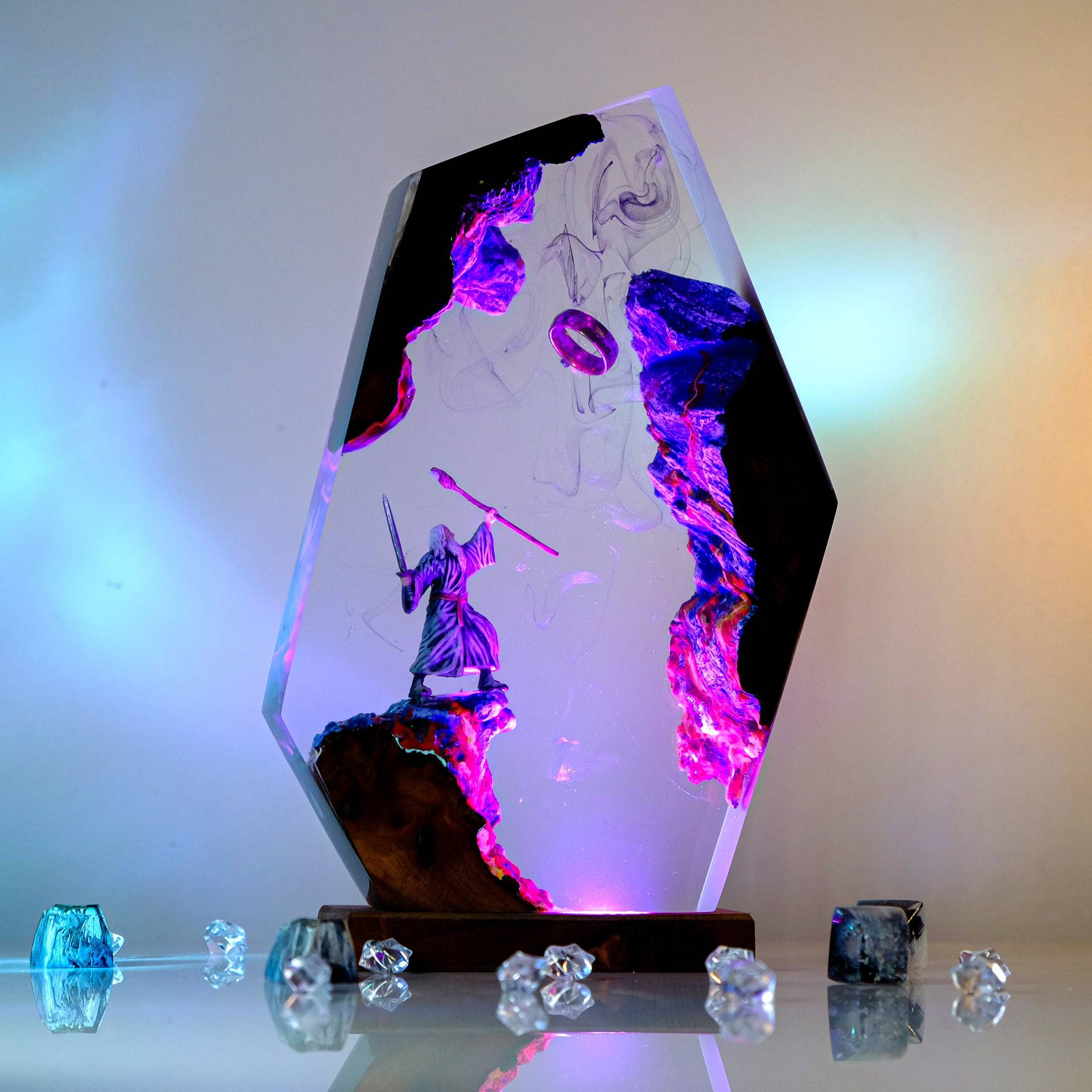 Movie Scence Figure Table Resi - đánh giá và giá Decor Lighting Table Lamps