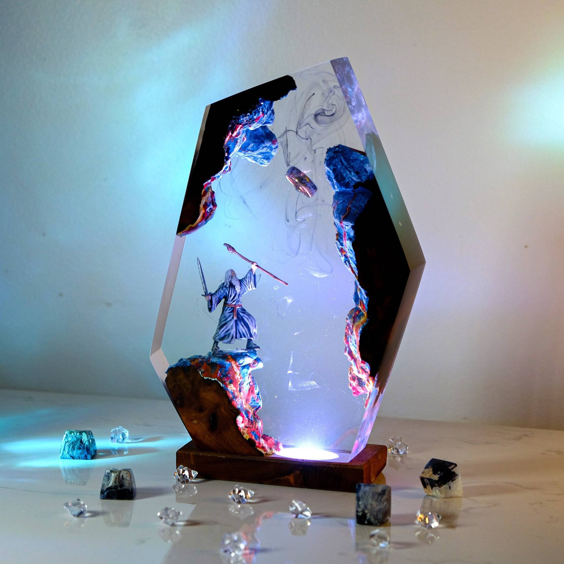 Movie Scence Figure Table Resi - đánh giá và giá Decor Lighting Table Lamps